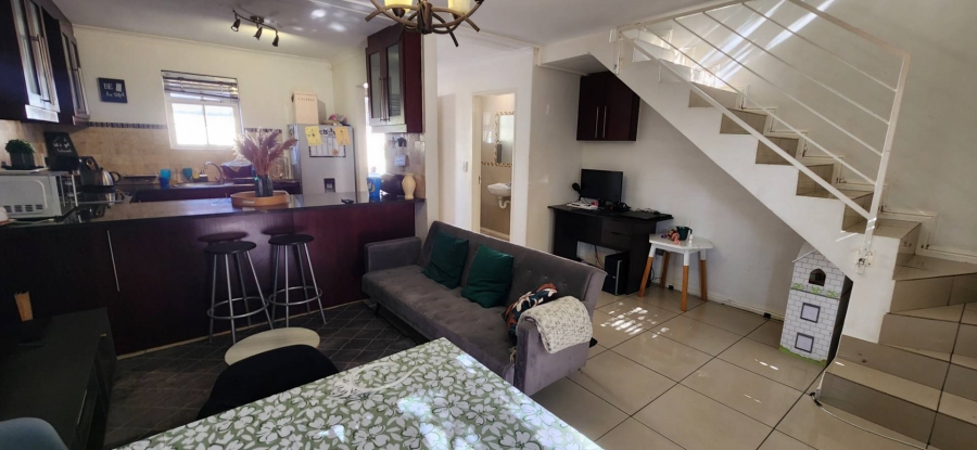 2 Bedroom Property for Sale in Wynberg Western Cape